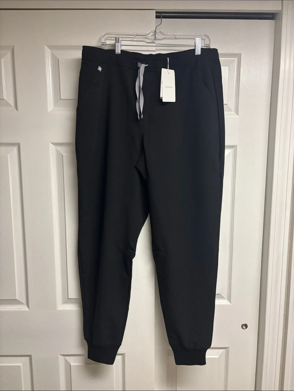 NWT Men’s Figs Tansen Black Jogger Scrub Pant Size XL